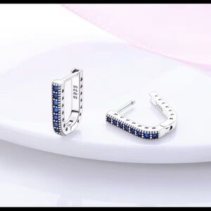 Pure silver 925 stamped blue Swarovski elements U shaped hoops